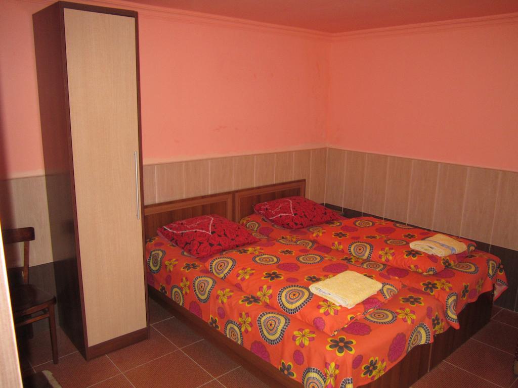 Guesthouse 97 In Batumi Zimmer foto